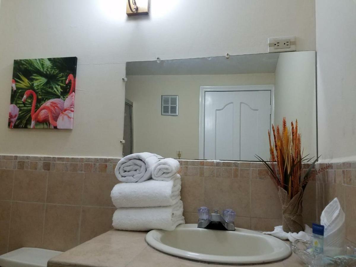 Mh Boutique Hotel San Pedro Sula Exterior photo